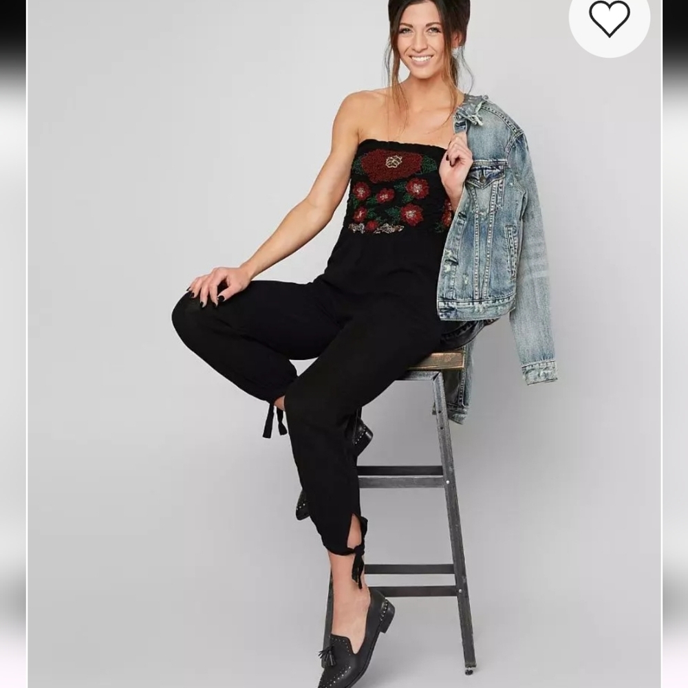 FREE PEOPLE KARAN STRAPLESS SMOCKED FLORAL JUMPSUIT  IN BLACK SIZE MEDIUM - Picture 4 of 16